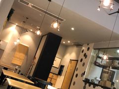 大堂-HELLO 27 意面·沙拉·帕尼尼