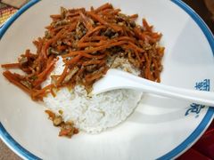 胡萝卜炒肉-霸碗盖码饭(长沙河西通程店)