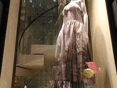 -文艺复兴百货(米兰大教堂广场店)