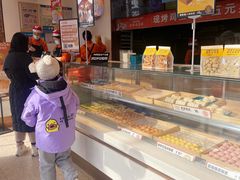 面包甜点陈列柜-東更道点心行(文化东路店)