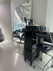 -SALON DE VANHADA