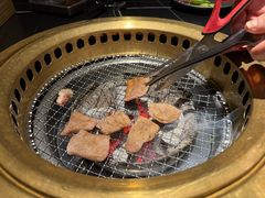 -山川小町·极番烧肉(新地假日广场店)