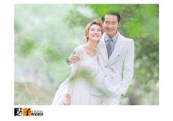 -都市丽人婚纱摄影