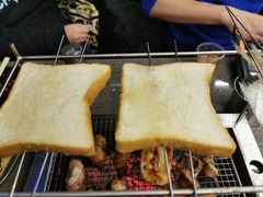蜜汁面包-老吕涮羊肉•东北原味烧烤•大油边•烤鱼(五角场店)