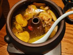 -云海肴·汽锅鸡·云南菜(天山百盛优客店)