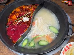 -萍姐火锅·公路夜市(武汉首店)