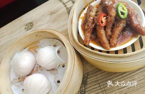 Garlic Steamed Chicken Feet