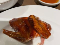 脆皮乳鸽-新荣记(西溪湿地店)