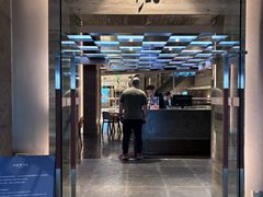 -BLU 全日制餐厅(上海安曼纳卓悦酒店)