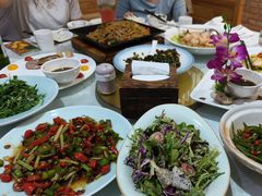 -鄱阳湖·江西小炒·瓦罐煨汤(五道口店)