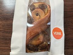 -VERIE BAKEHOUSE