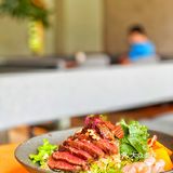 曾叫兽探店｜隐藏在悠方二楼的大型Bistro