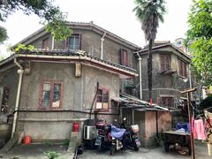 -全家便利店(愚园路六店)