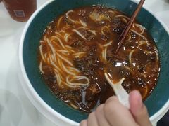 老坛酸菜牛肉面-咬不得高祖生煎·简餐(高银街店)
