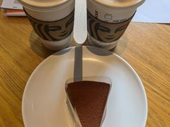 -星巴克(上海松江开元北入口店)