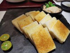 法式鹅肝酱配面包片-彩虹之约•淮扬家宴(亚运村店)