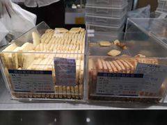 -上海哈尔滨食品厂(汇联商厦店)