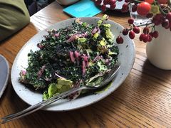 鸡肉生菜芝麻色拉-BOR Eatery(安福路店)