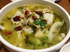 -渝是乎川渝小炒(新世界百货望京店)