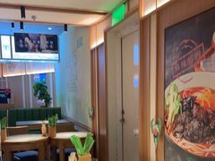 用餐区-百春原湖南牛肉粉(百联世纪店)