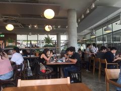 -ROAST coffee & eatery