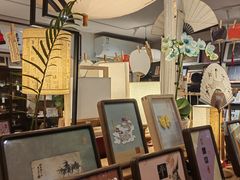 -邊城書店