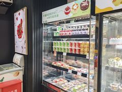 -皇冠幸福里动物奶油生日蛋糕(龙阳村地铁站店)