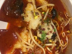 -渝是乎酸菜鱼(龙旗购物中心店)