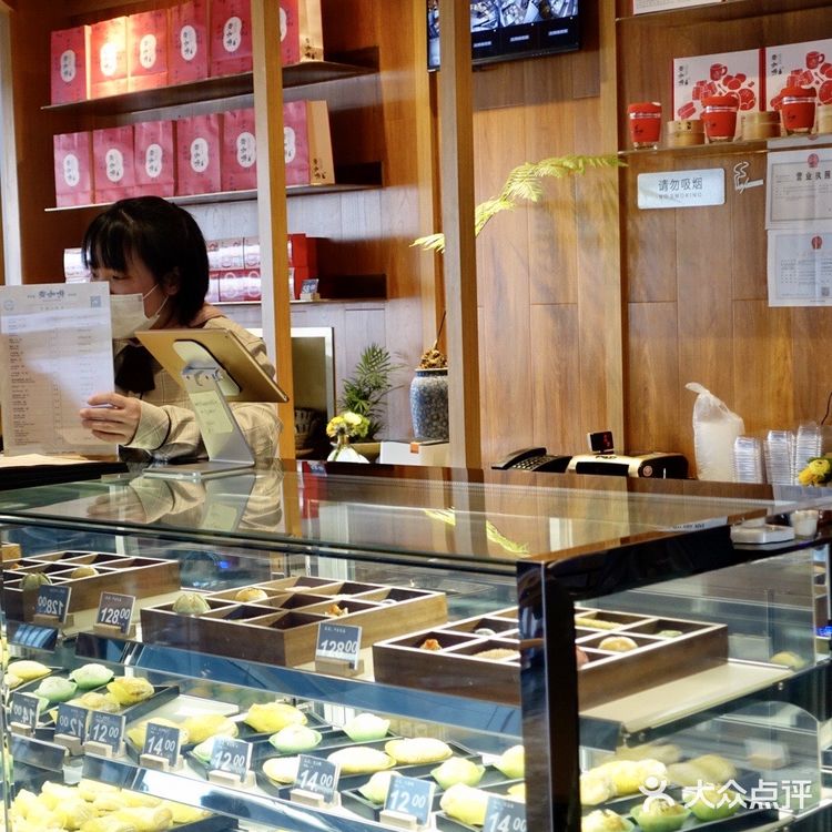 徐汇滨江发现一家上海特色咖啡店