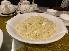 瑶柱蛋白炒饭-名门金宴