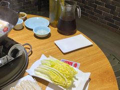 -茸梅路右拐龙虾-农家菜(松江店)