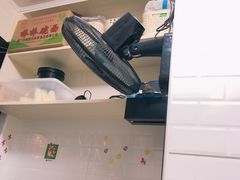 -黄阿姨锅贴大王(万航渡路店)