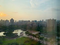 -茂名熹龙国际大酒店(人民广场高铁站店)