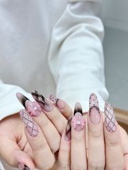 -KI日式美甲美睫馆