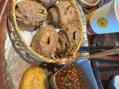 -包整·丝娃娃(一览甲秀楼风景店)