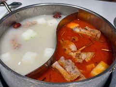 酸汤猪手火锅-小街猪手(团结湖店)