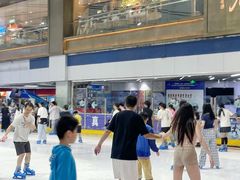-正佳冰河湾真冰滑冰场