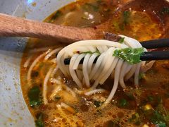 -百春原湖南牛肉粉(百联世纪店)