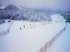 -鳌山滑雪度假区