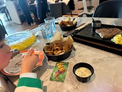 -必胜客(上海新南方商城PH店)