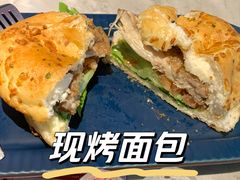 -必胜客餐厅(昆百大泰业城店)