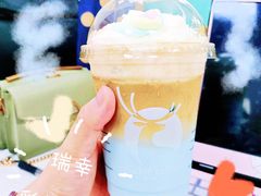 -瑞幸咖啡(大都会东方广场店)