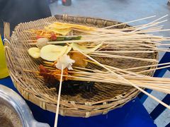 -马路边边串串香(涑河南街店)