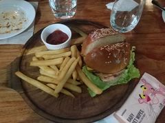 -羽深肉铺 Steak & Wine