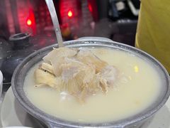 鸡煲特大鲍翅-凤城礼记鱼翅海鲜酒家(新马路总店)