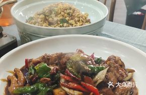 Zhimei Signature Green Pepper Stir-Fried Chicken
