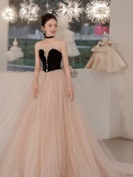 -艾米丽婚纱礼服