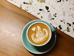 -Line 咖啡(石厦花园店)