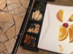 -何师烧烤Pro ·江湖川菜·小龙虾·精酿(太古里旗舰店)