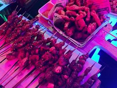 -路边边地标烧烤·川菜·小龙虾·音乐酒馆(良乡长虹店)